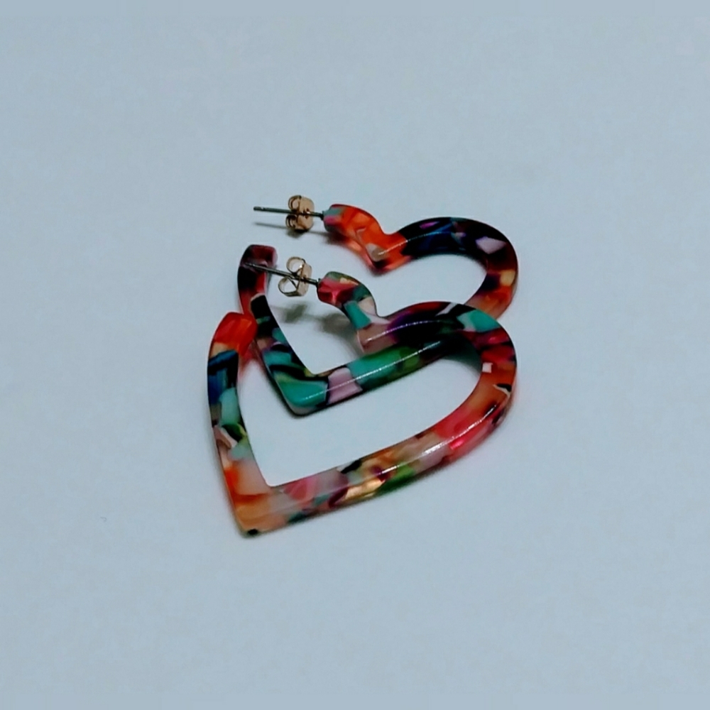 💥3/$12 Colorful Heart Earrings